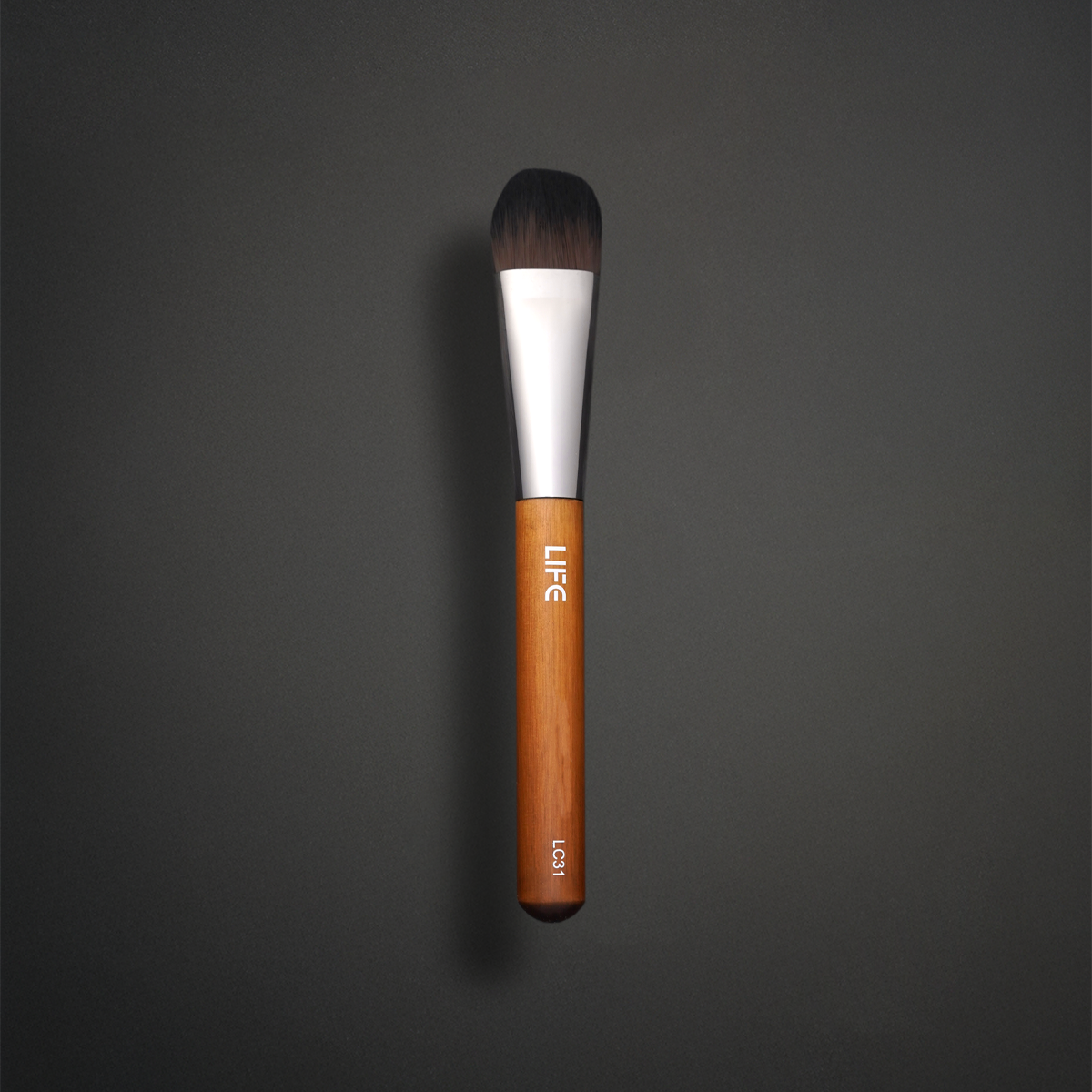 LC31 Edged Eye Concealer Brush